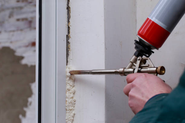 Using polyurethane foam in the installation of windows
